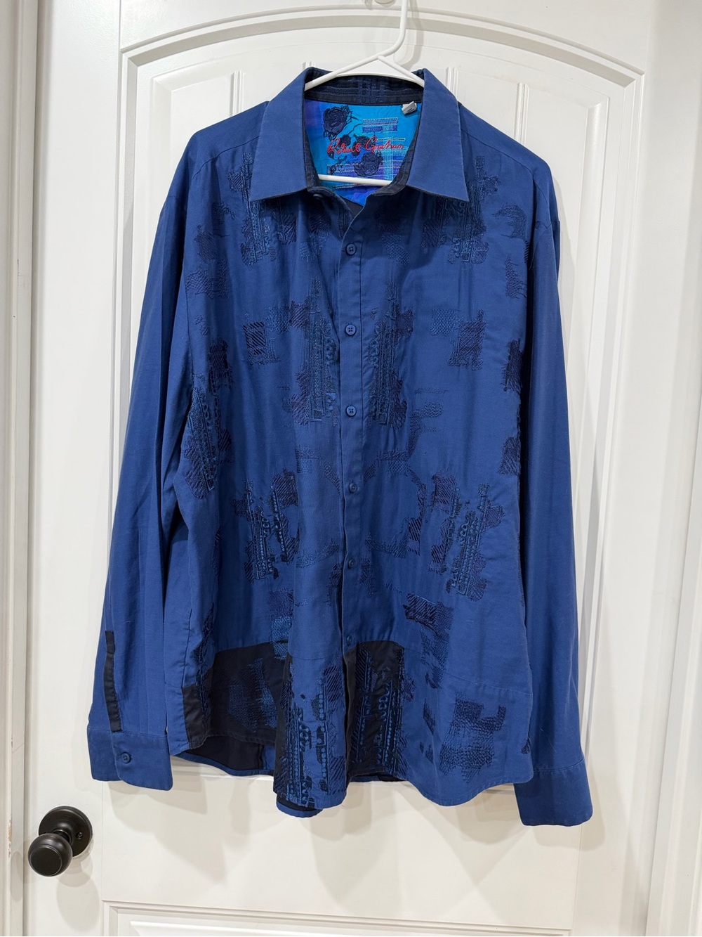 EUC Robert Graham Blue Long-Sleeve Button-Front Embroidered Patterned Shirt